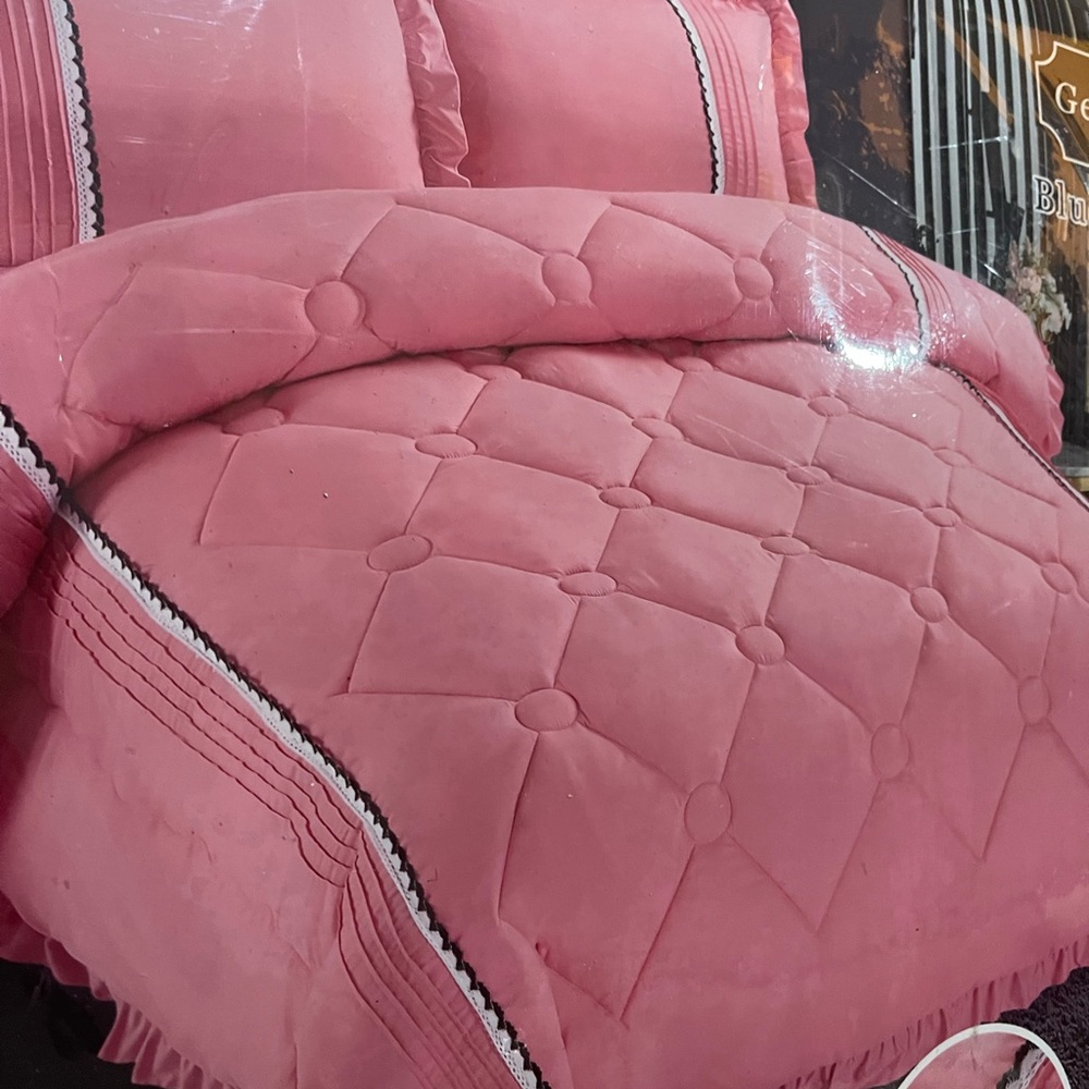 Beautiful queen comforter